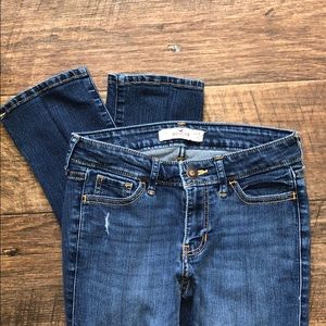 Hollister straight leg low rise jeans size 0R